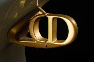 Vespa_946_Dior_2022-logo