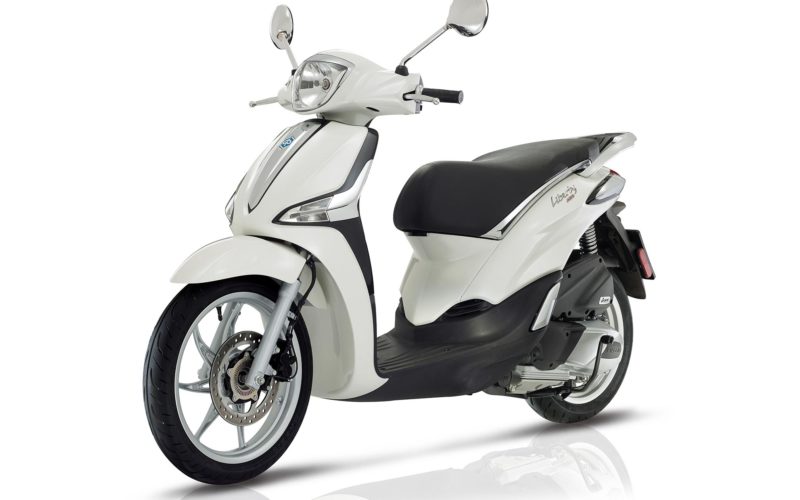 2017-Piaggio-Liberty-150-ABS-IGET-white