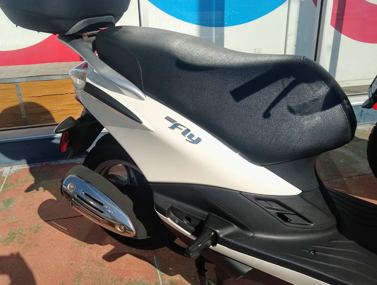 usedfly4 San Diego Scooters Vespa Genuine Piaggio