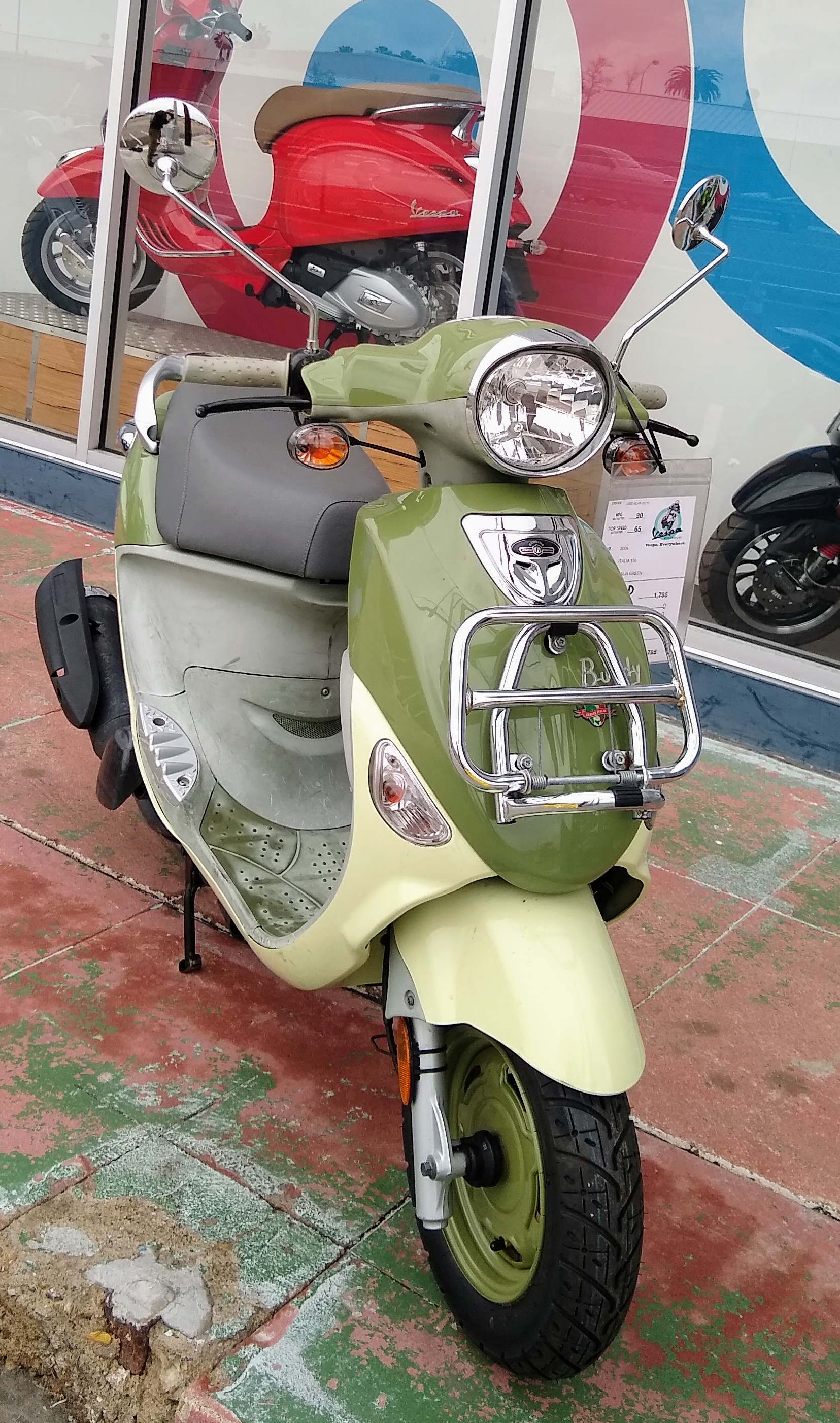 greenbuddy5 San Diego Scooters Vespa Genuine Piaggio