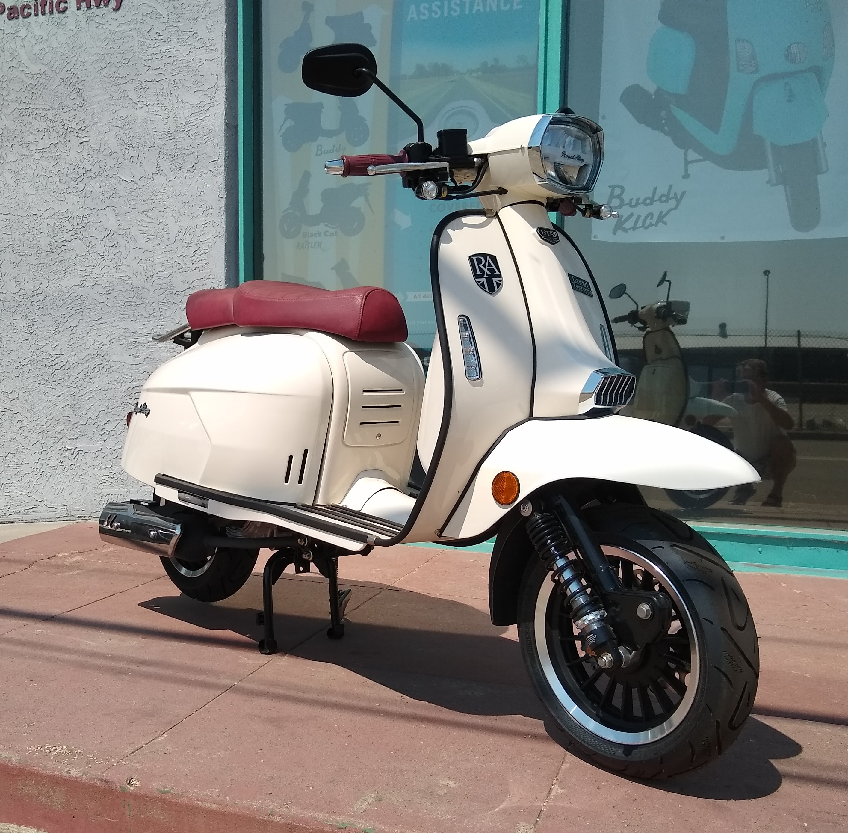 USEDLAM2 San Diego Scooters Vespa Genuine Piaggio