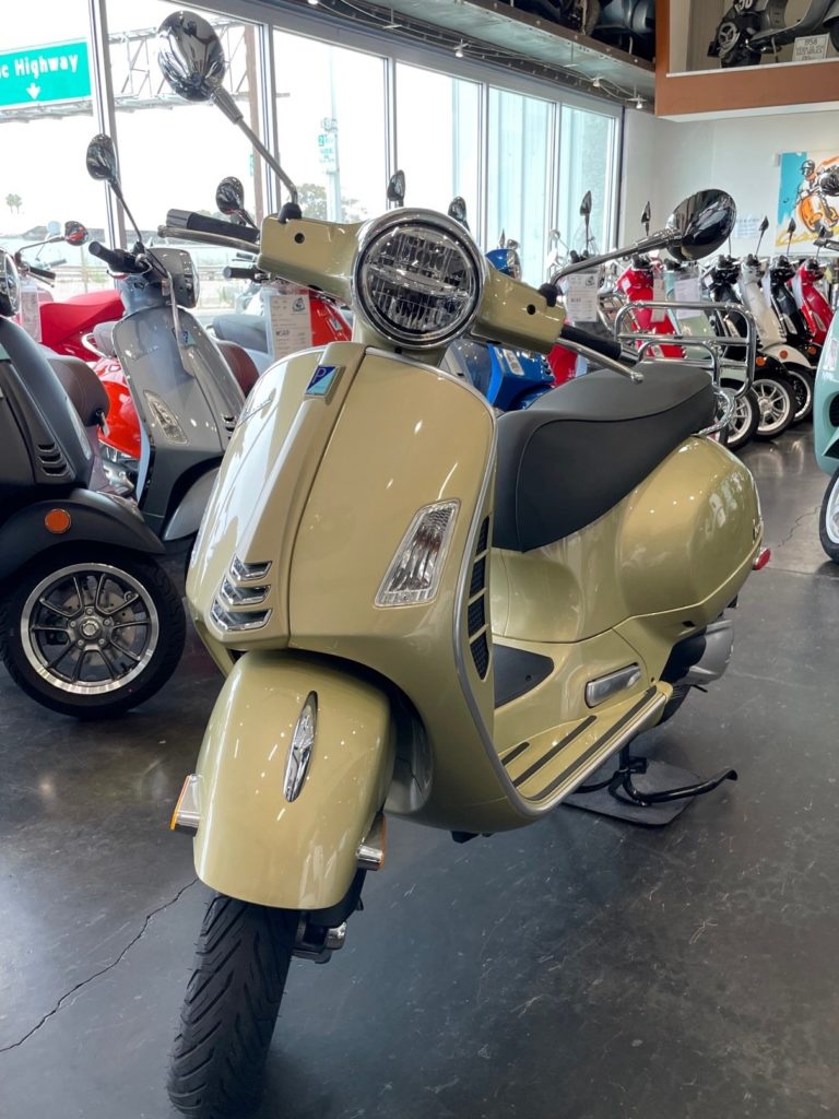 751 San Diego Scooters Vespa Genuine Piaggio