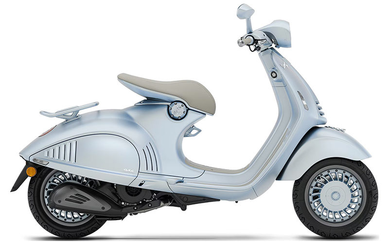 2025-VESPA-946-SNAKE-SIDE