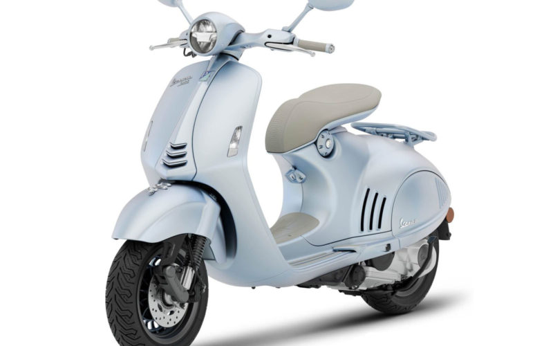 2025-Vespa-946-Snake-FRONT