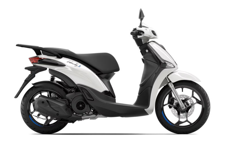 2025-piaggio-liberty-glossy-white