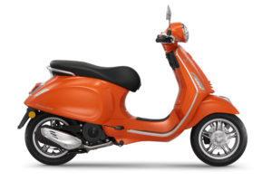 vespa-primavera-150-arancio-impulsivo-orange-side