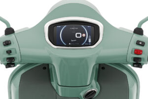 2026-vespa-gts310-80th-speedo-dash