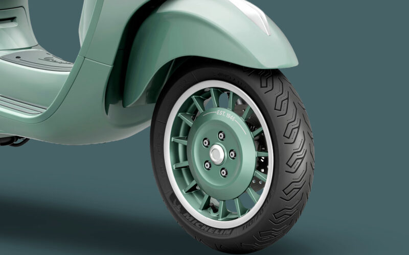 2026-vespa-primavera-80th-wheel-rim