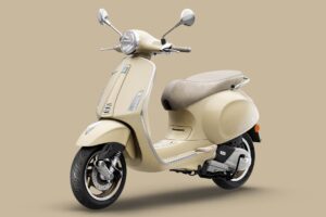 2027-vespa-Primavera-S-150-Giallo-D