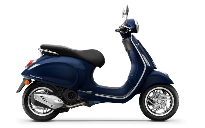2027-vespa-primavera-150-blu-enefgico