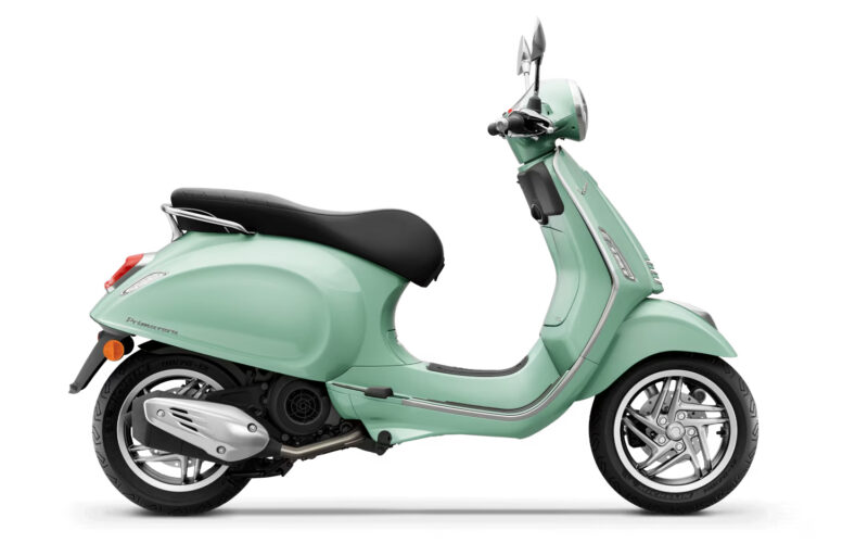 2027-vespa-primavera-150-verde-amabile